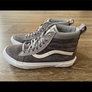 VANS WITH THE FUR!! Women’s size 7.5